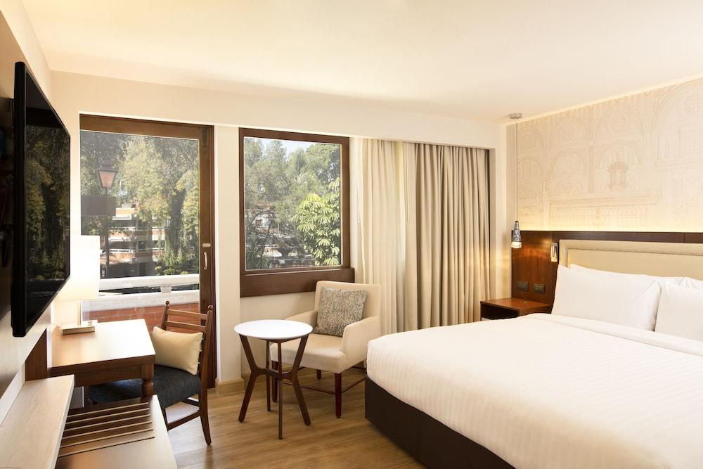 Marriott Puebla Hotel Meson del Angel Esterno foto