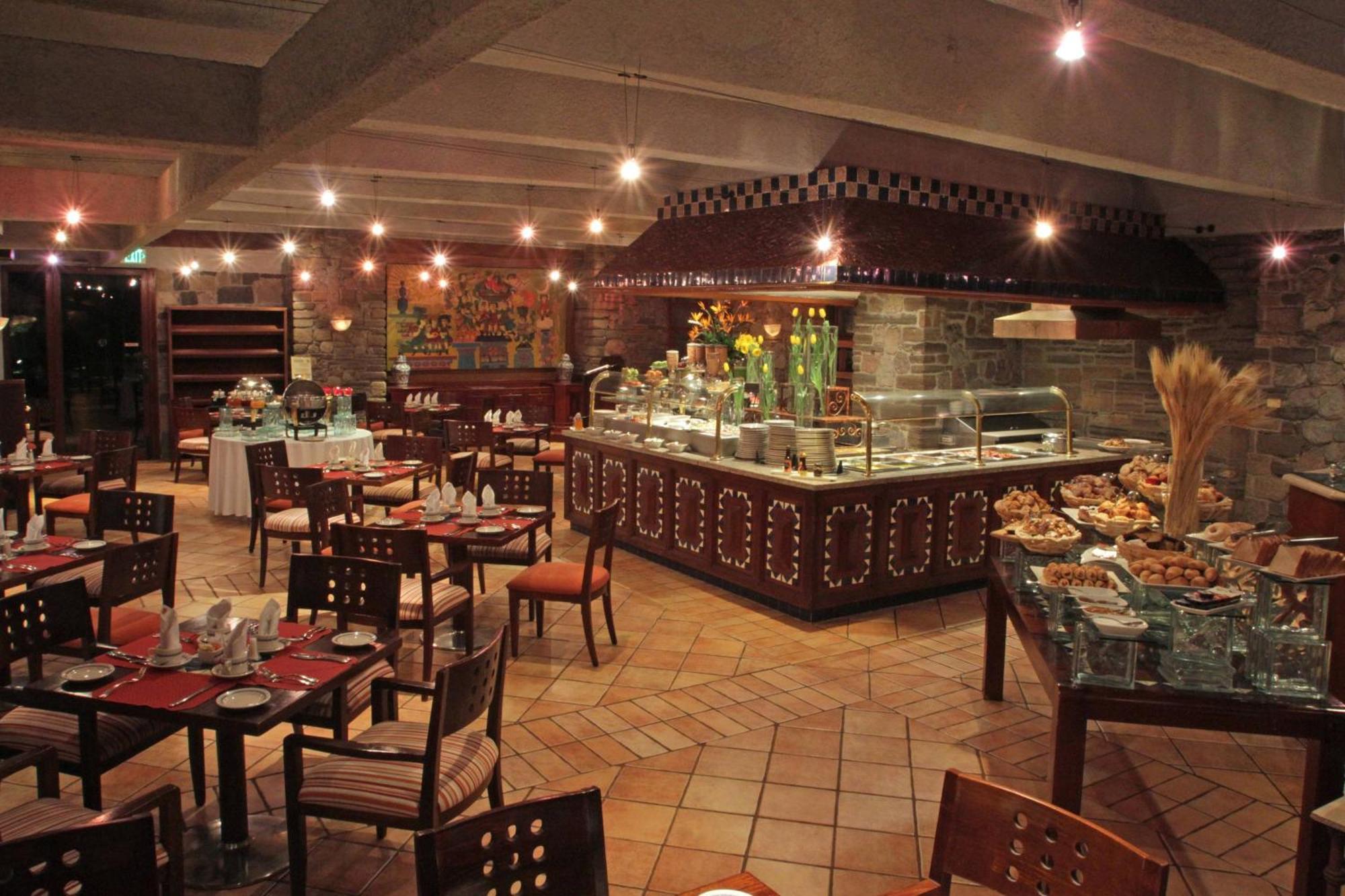 Marriott Puebla Hotel Meson del Angel Esterno foto
