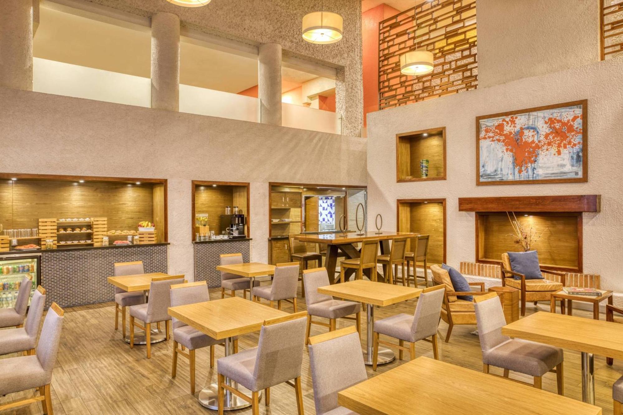Marriott Puebla Hotel Meson del Angel Esterno foto